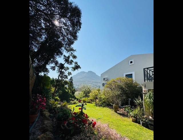 3 BEDROOM TOWNHOUSE FOR SALE IN HOUT BAY CENTRAL